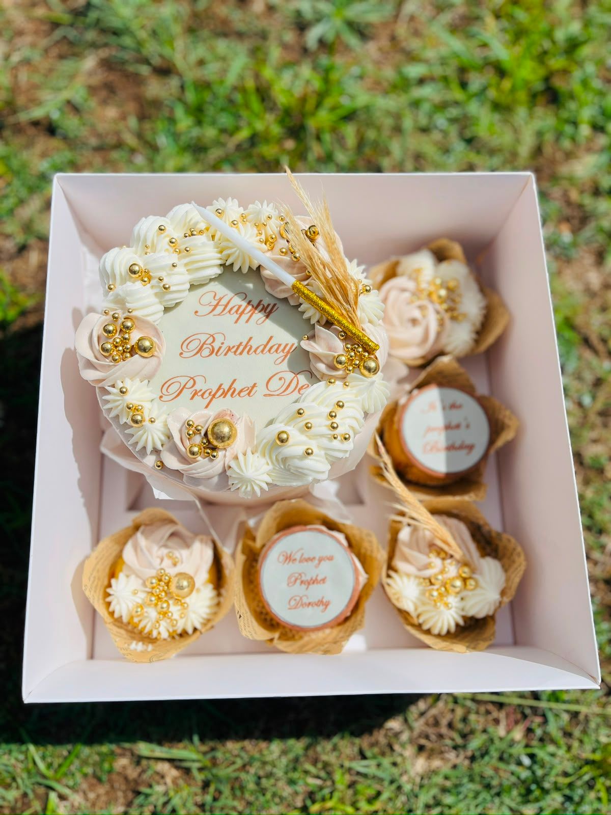 Champagne Cream Bento by Baked by Buhlebenkosi