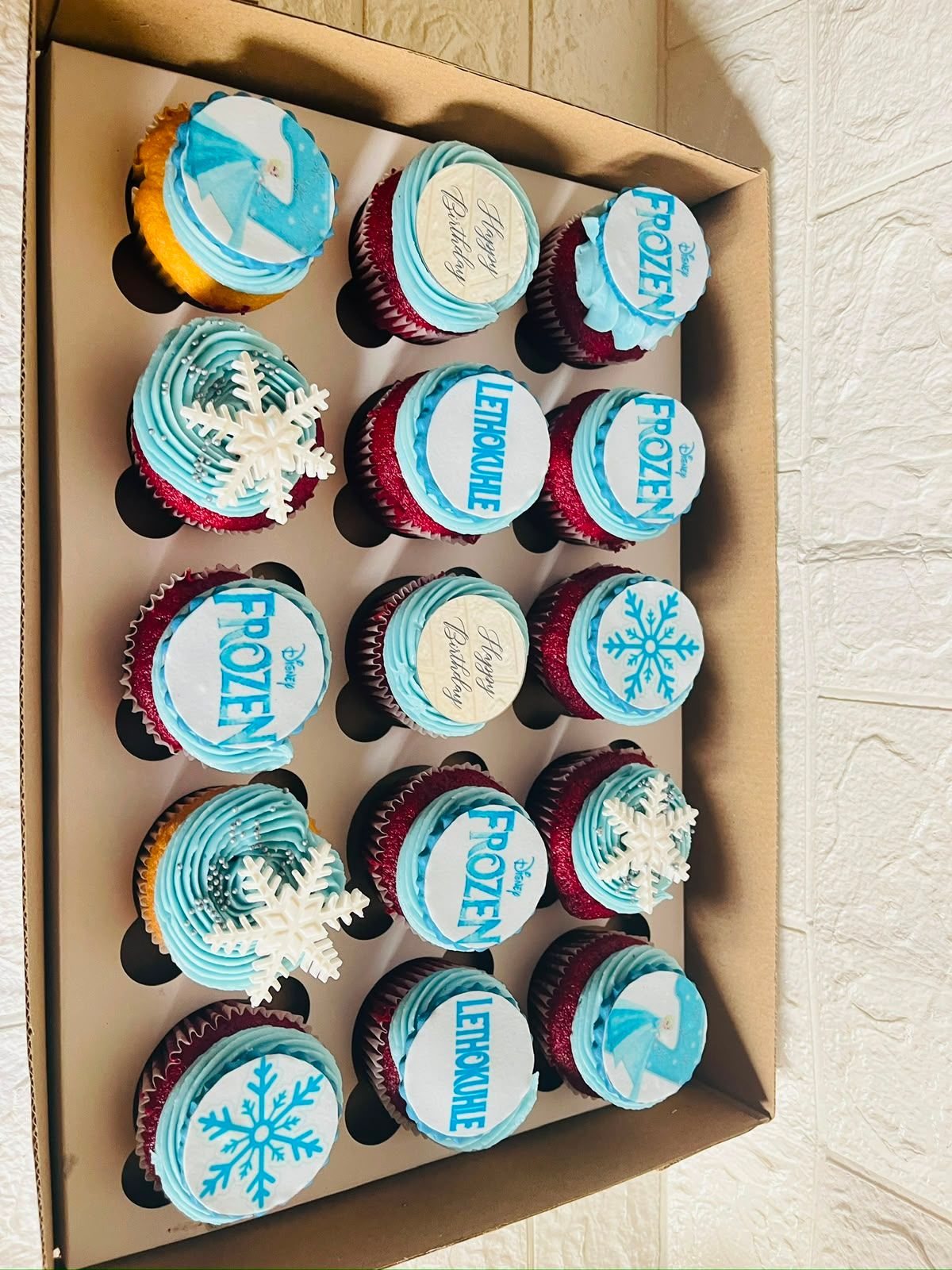 Frozen Snowflake Cupcakes by Baked by Buhlebenkosi
