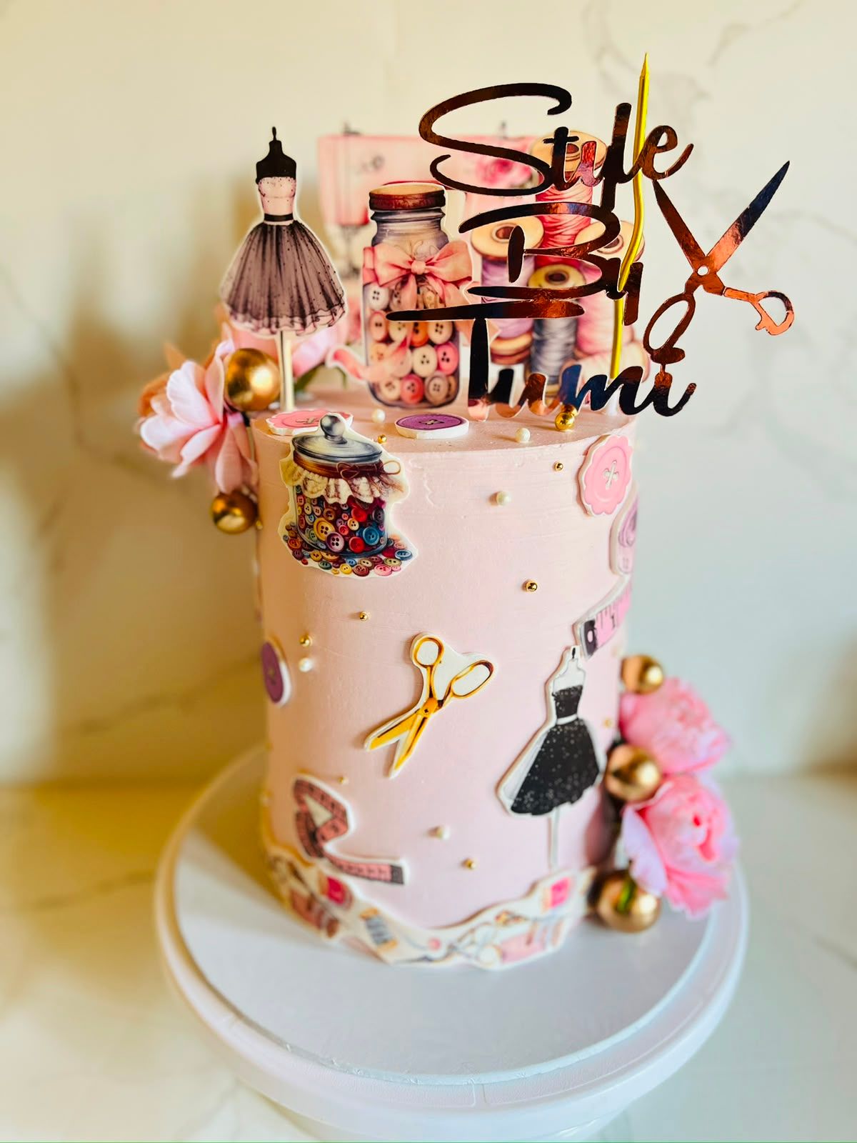 Pink Fashion & Sewing Mini Cake by Baked by Buhlebenkosi