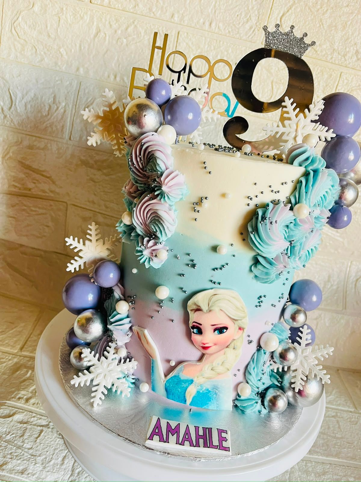 Frozen Winter Mini Cake by Baked by Buhlebenkosi